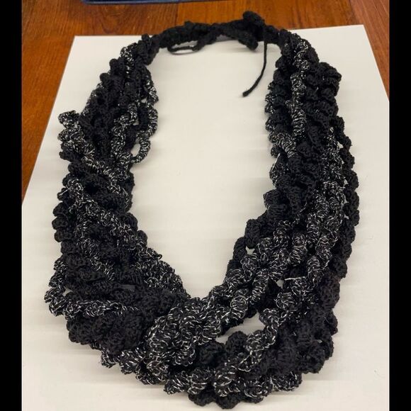 Handmade crochet necklace. One of a kind - Picture 1 of 6